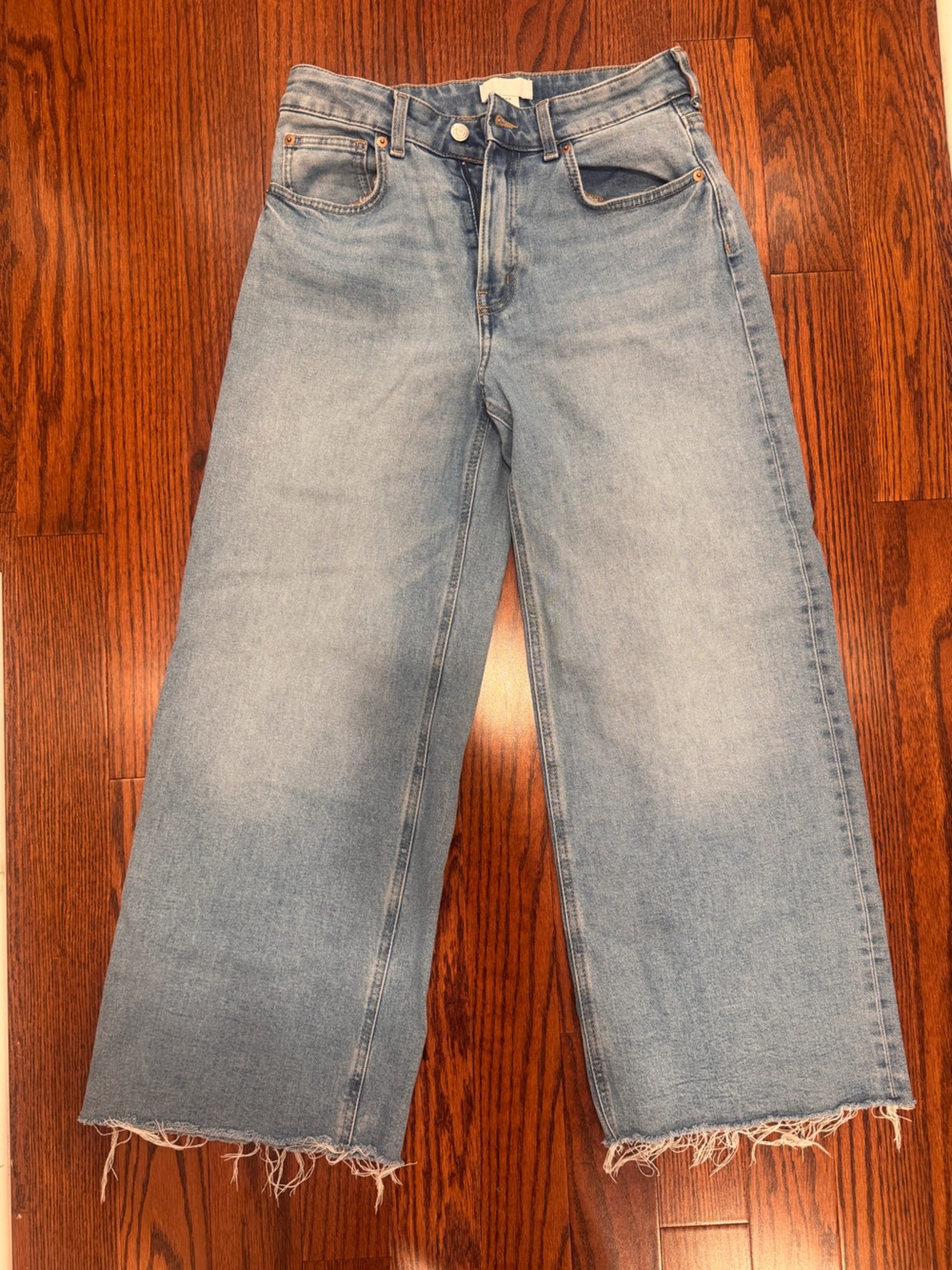 H&M Light Blue Straight-Leg Women’s Jeans